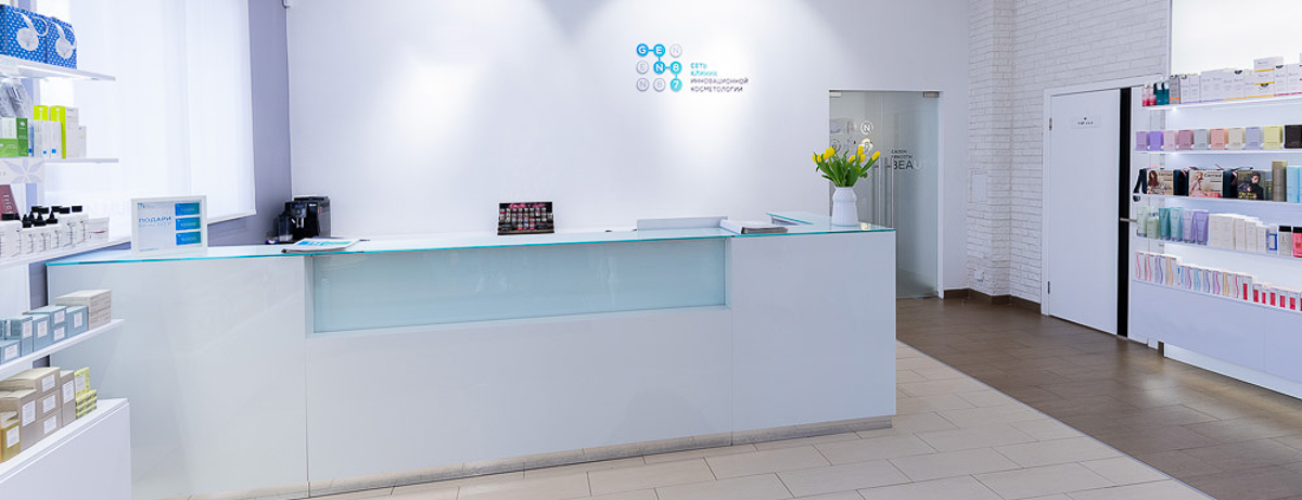 Бьюти-сфера возвращается к жизни после почти месяца простоя. Что говорят представители индустрии о нынешних реалиях и будущем?