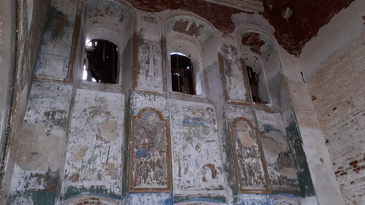 Фоторепортаж из села Семеновское-Советское Суздальского района. Описание разрушенного храма