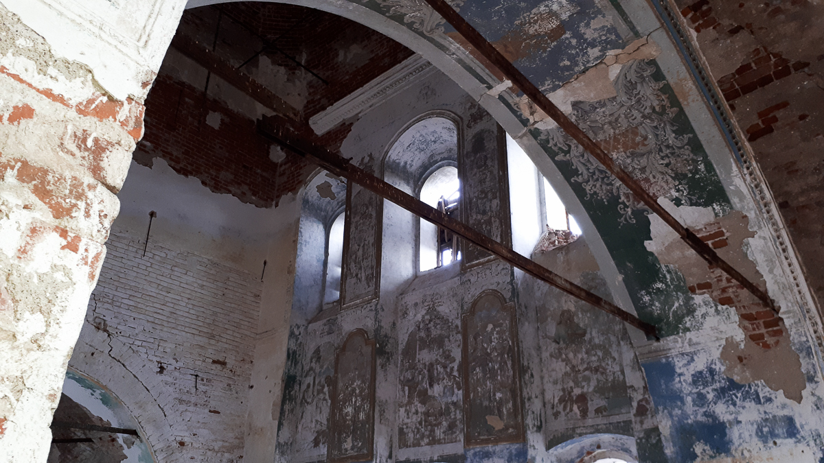 Фоторепортаж из села Семеновское-Советское Суздальского района. Описание разрушенного храма