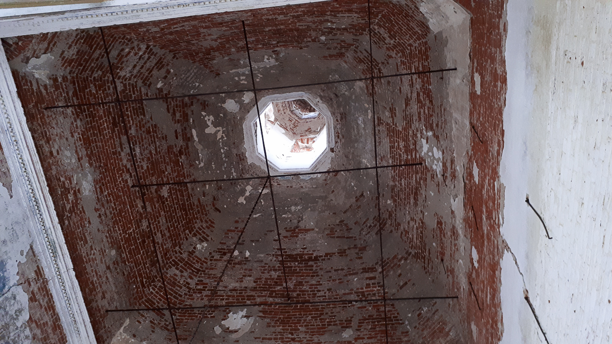 Фоторепортаж из села Семеновское-Советское Суздальского района. Описание разрушенного храма