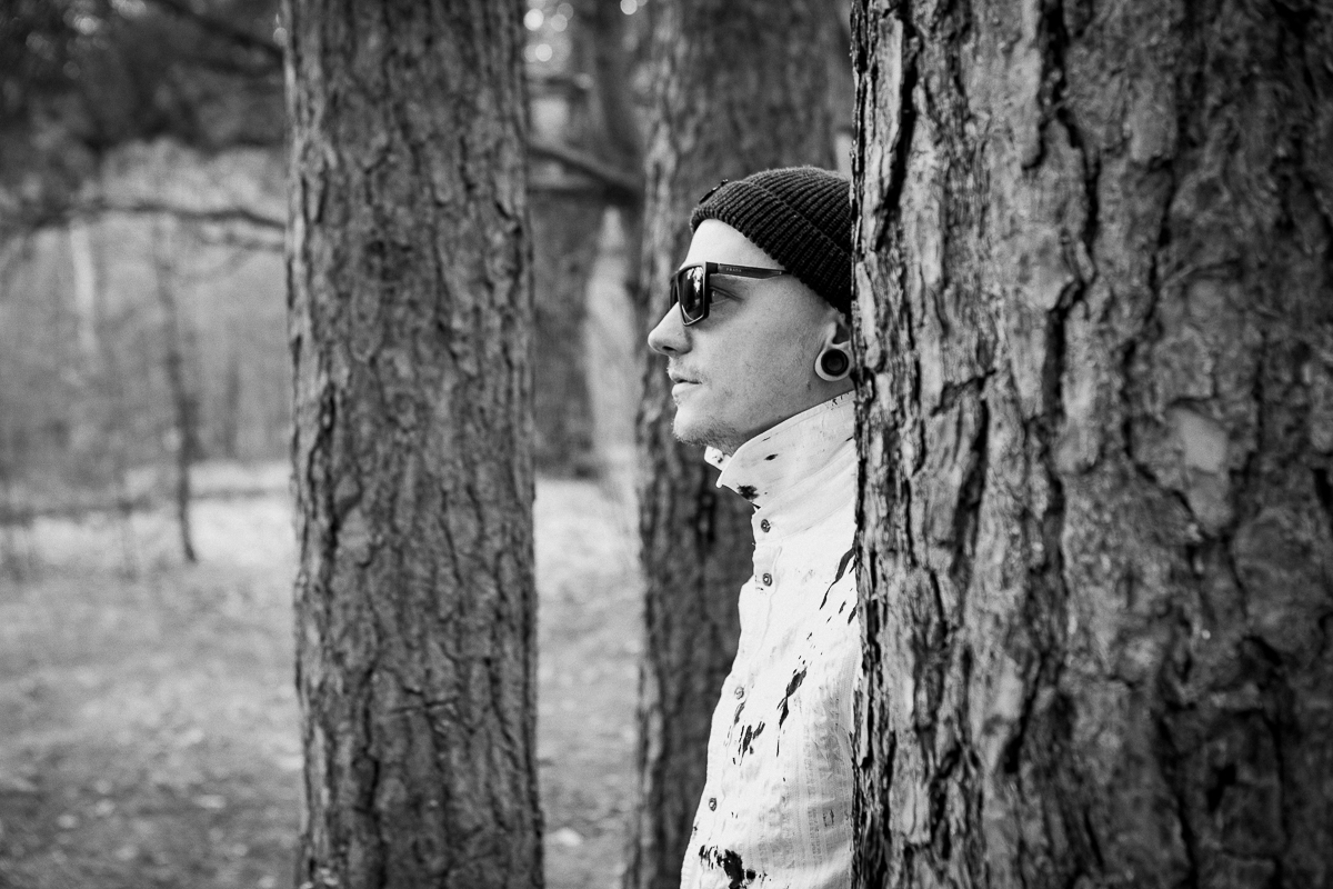 Вечером 6 мая состоится онлайн-презентация первого полноценного альбома местами странного, но впечатляющего дуэта «БКТТ». Рассказываем о том, каким будет новое творение музыкантов