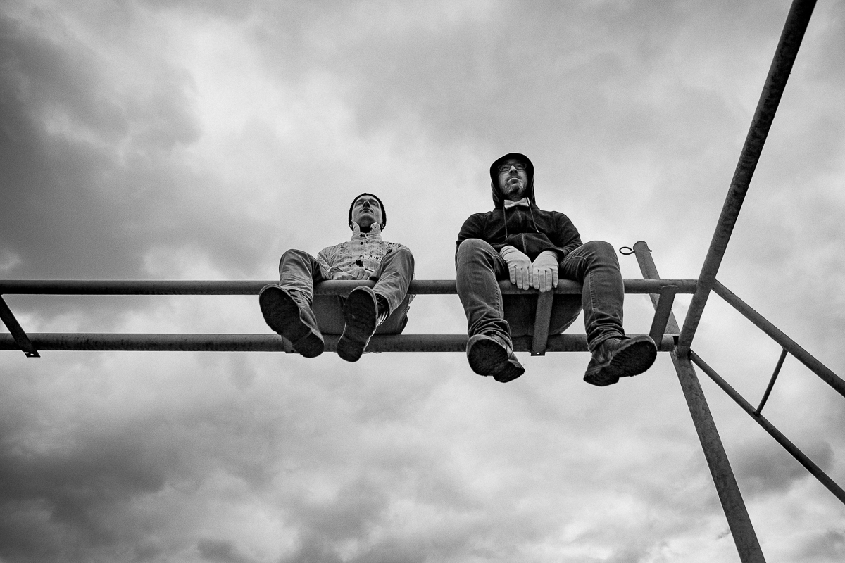 Вечером 6 мая состоится онлайн-презентация первого полноценного альбома местами странного, но впечатляющего дуэта «БКТТ». Рассказываем о том, каким будет новое творение музыкантов