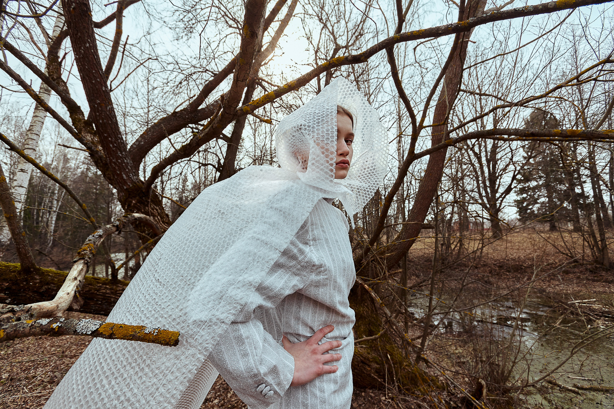 Владимирский фэшн-фотограф Даша Мягкая за период самоизоляции вошла в топ-100 на международной выставке и опубликовалась в двух журналах