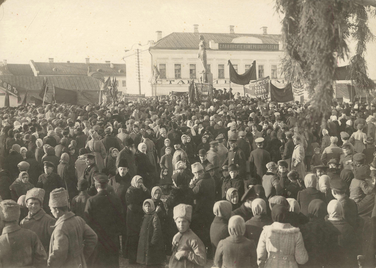 Как владимирцы отмечали майские праздники? Ретроспектива торжеств с 1918 по 2019 годы