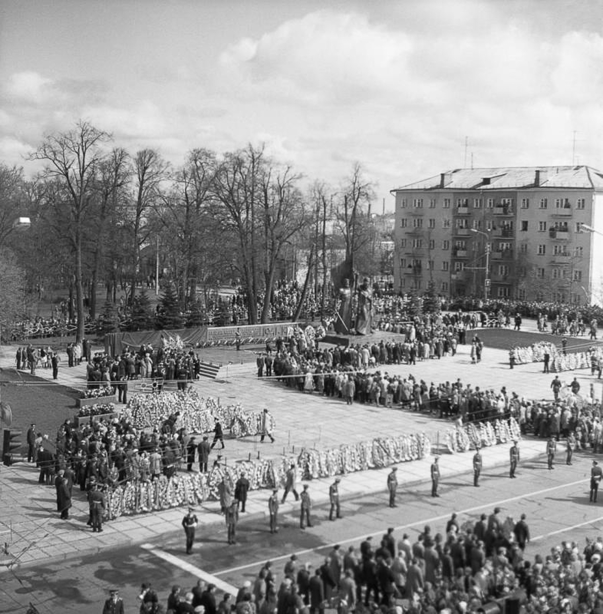 Как владимирцы отмечали майские праздники? Ретроспектива торжеств с 1918 по 2019 годы