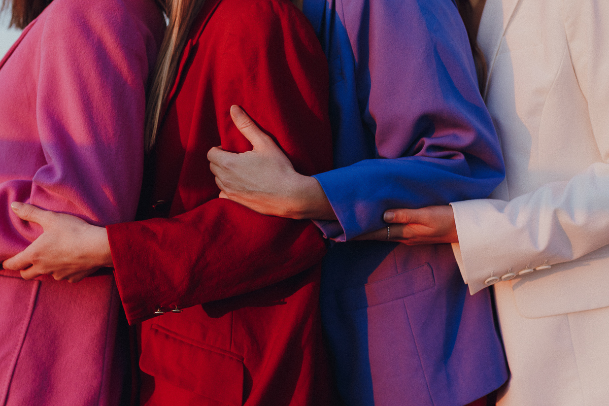 На улицы выходить нельзя, поэтому владимирские фотографы отправляются творить на крыши. Вот что из этого получается