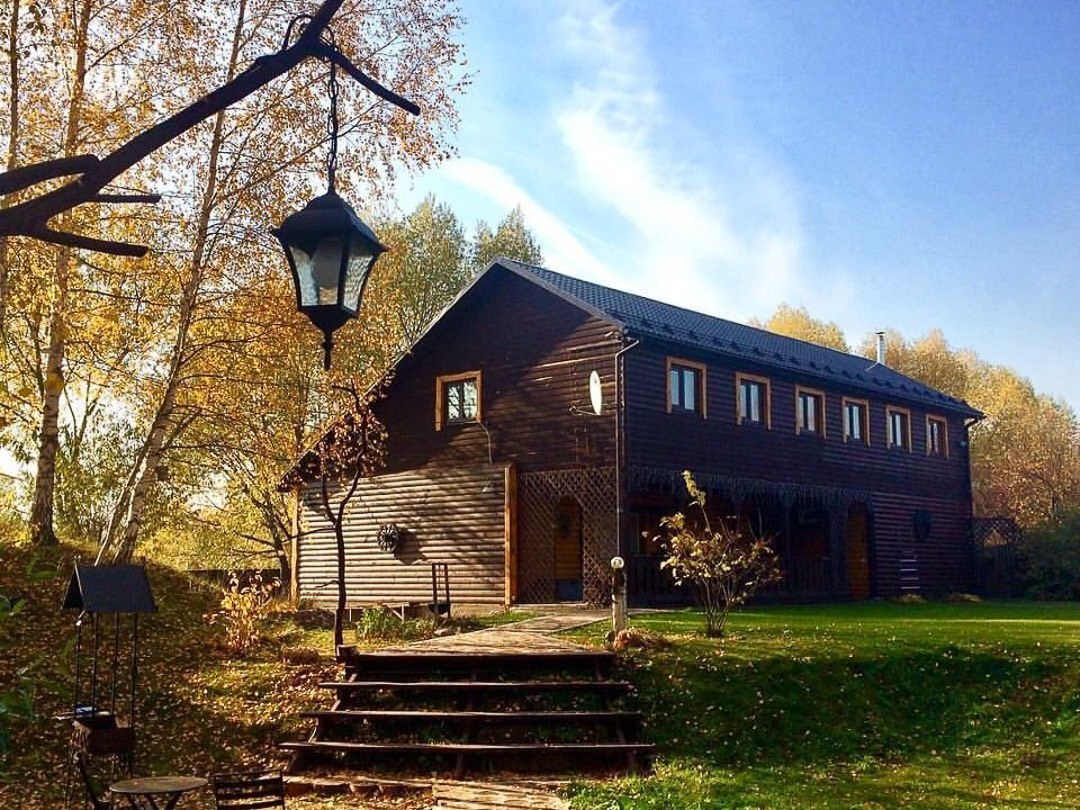 Чтобы стать дачником, не обязательно покупать землю и дом, можно просто взять все блага загородной жизни в аренду