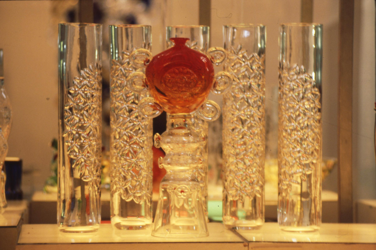 В 2019 году в Музее хрусталя и лаковой миниатюры начались ремонтно-реконструкционные работы. Сейчас идет монтаж экспозиции, но мы уже можем оценить результаты первого за 100 лет масштабного обновления