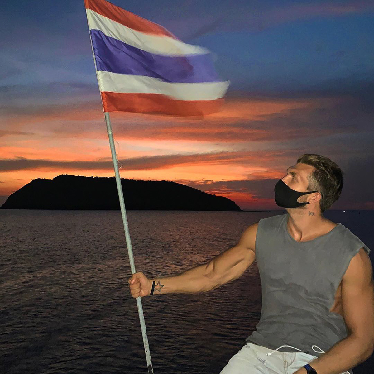 Три истории от троих владимирцев, самоизолированных за границей. Бизнесмен из Тайланда, художница из Багдада и недавно вернувшаяся домой с зимовки на Гоа супружеская пара рассказывают, был ли отдых