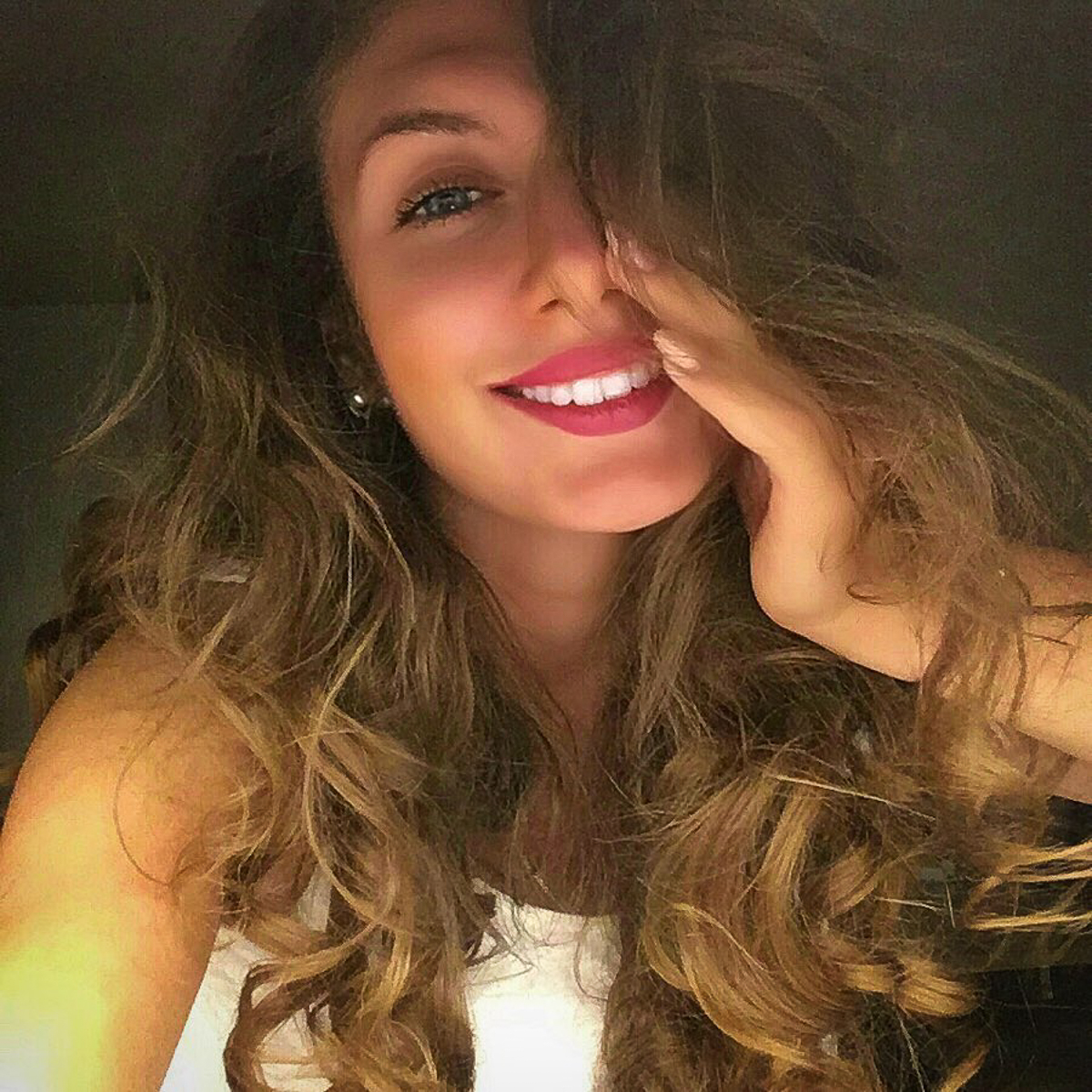 Откровенные фото не то, чем кажутся. Алина Балакина подчеркнула фишку популярных девушек-блогеров и на ее основе делает познавательный контент