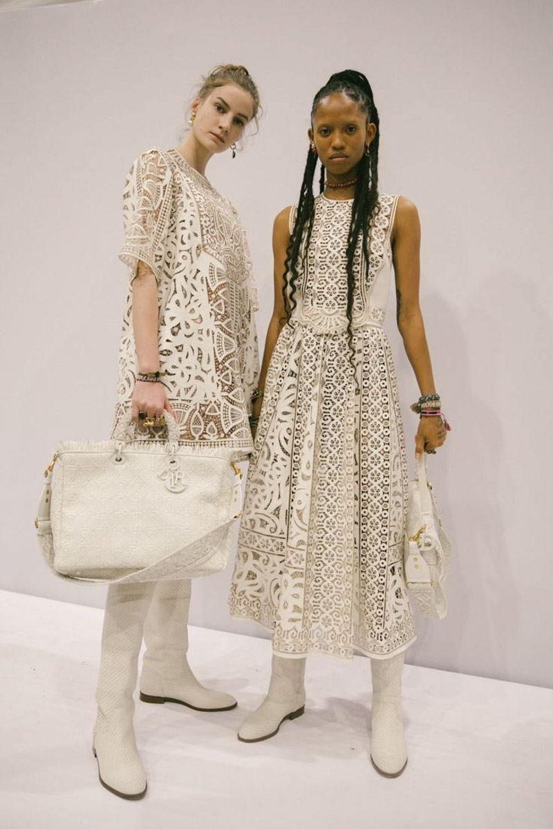 Оставляем все предрассудки о летнем гардеробе позади - владимирский имидж-консультант Александра Креар призывает побольше экспериментировать с принтами в самый жаркий сезон 2020 года