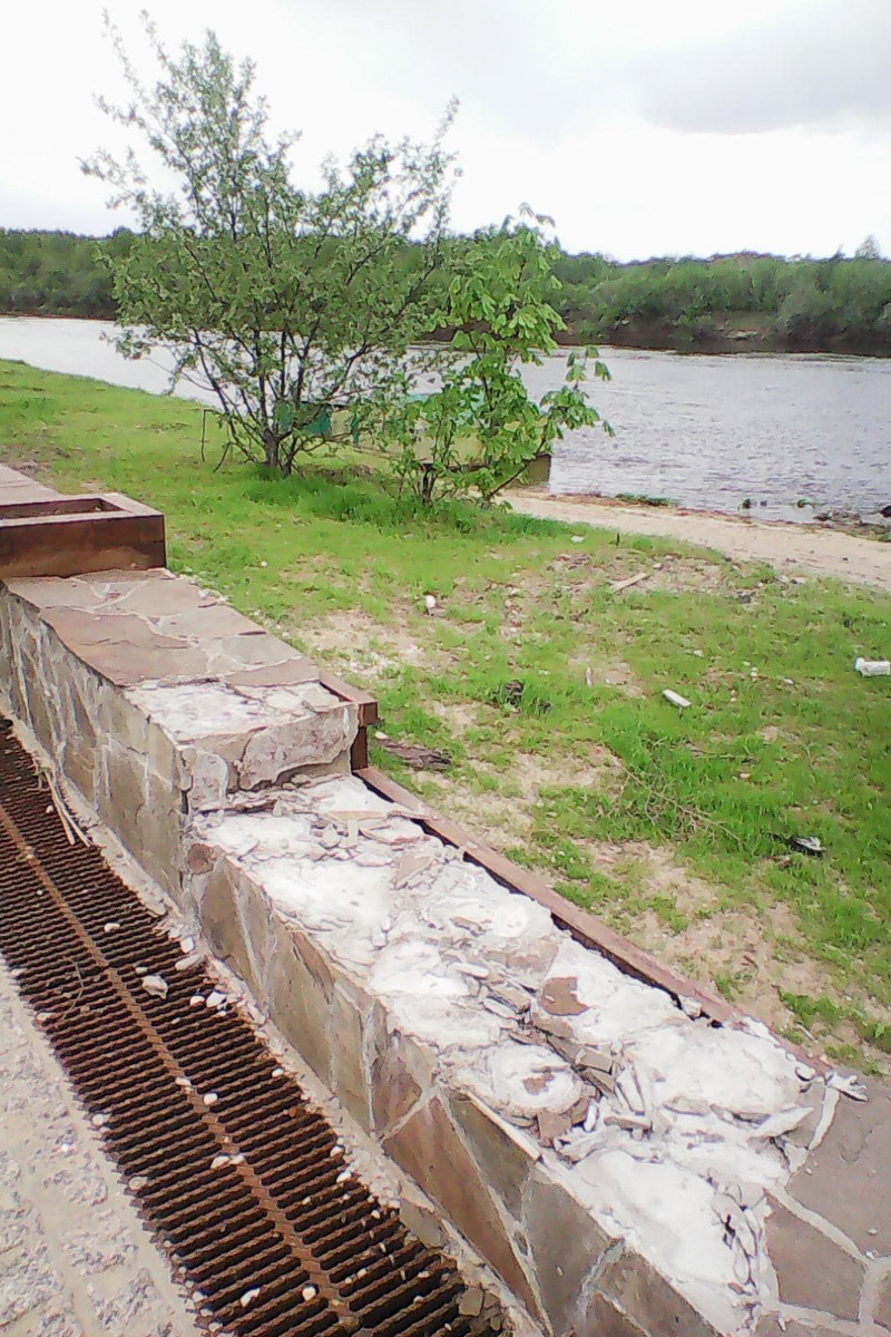 Во Владимирской области в 2020 году благоустроят 150 объектов. Хорошую новость портят сообщения о скандале в Гороховце. Новая набережная разваливается