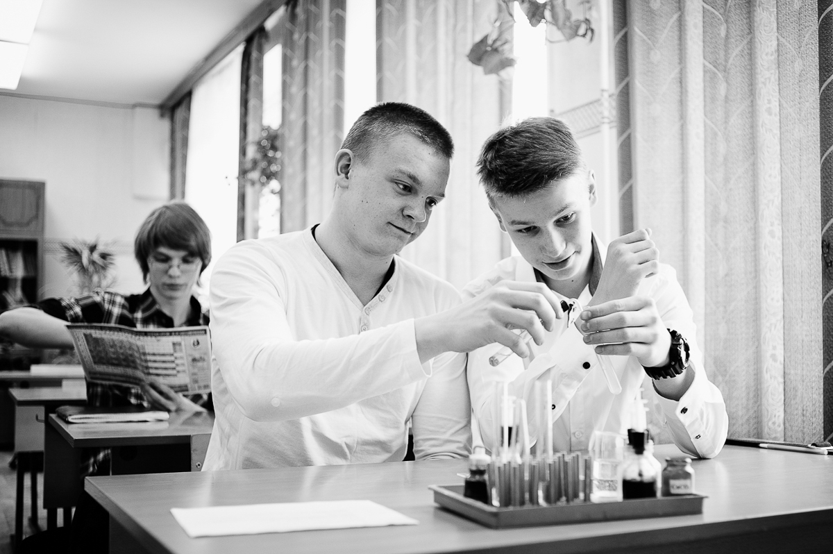 Учеба близится к концу, а с экзаменами до сих пор ничего не ясно. Узнаем, к чему готовиться владимирским школьникам и когда наступит решающий день ЕГЭ