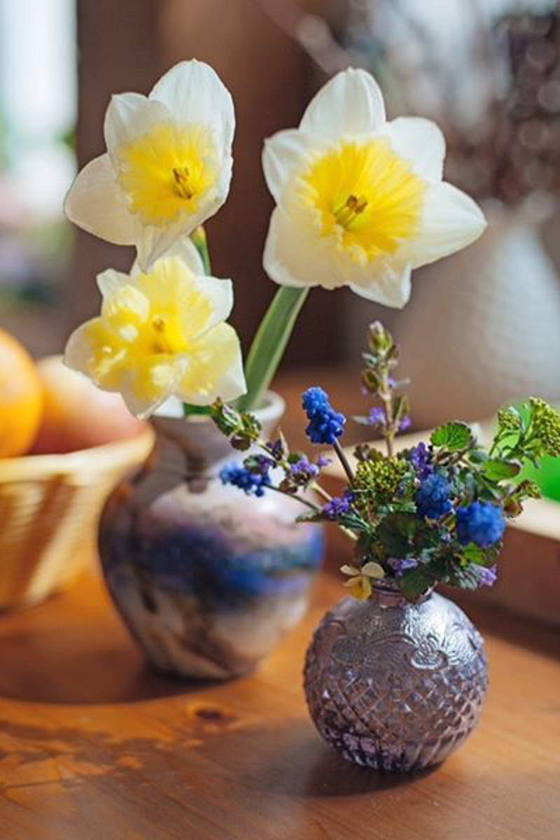 Владимирские фотографы и модели не боятся кризиса. В крайнем случае, они готовы сменить фэшн на огород и спицы - домашние хобби, которым предаются во время самоизоляции