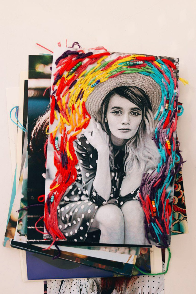 Владимирские фотографы и модели не боятся кризиса. В крайнем случае, они готовы сменить фэшн на огород и спицы - домашние хобби, которым предаются во время самоизоляции