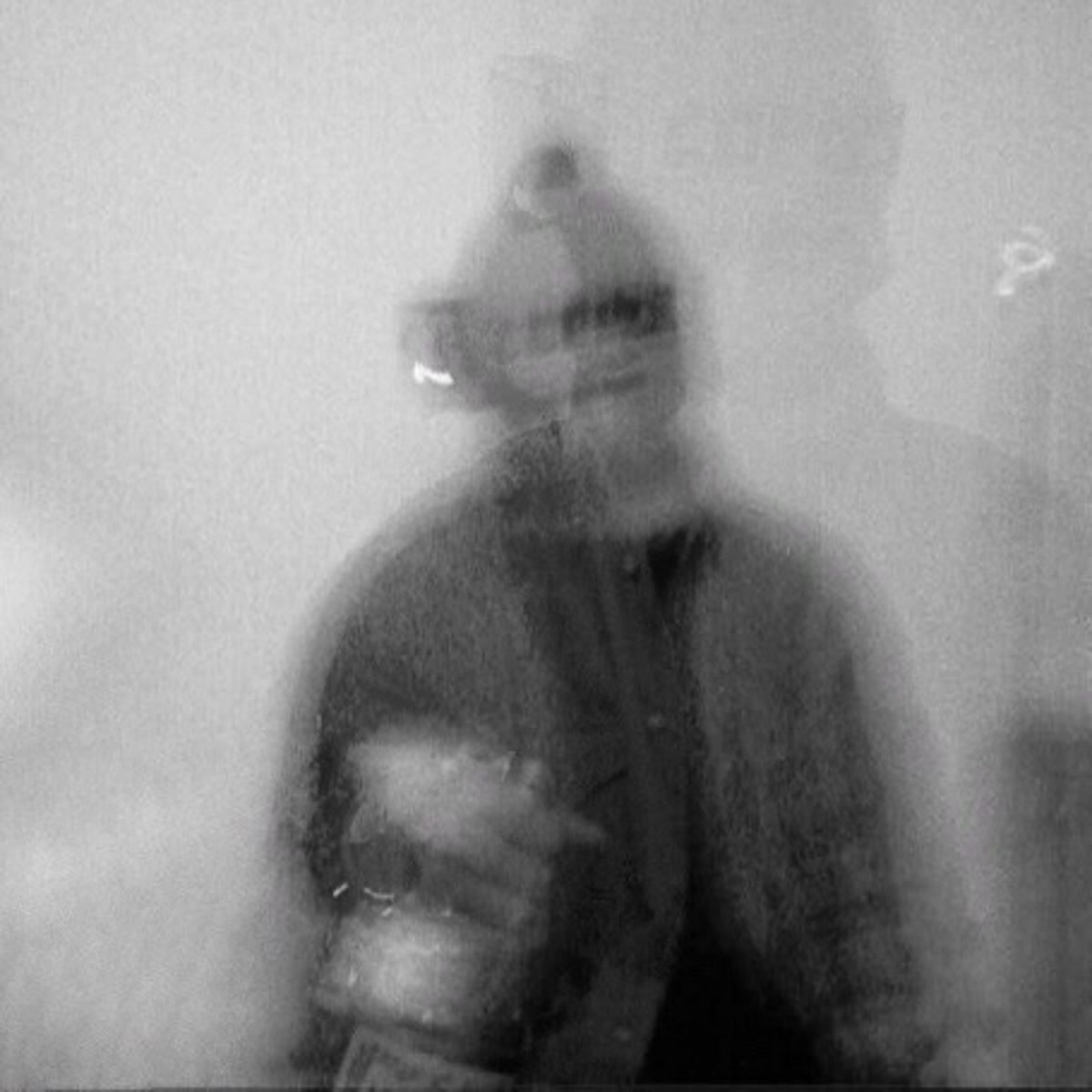 За окном непогода, пора включать меланхоличную музыку и смотреть вдаль. У владимирских музыкантов как раз лиричные релизы вышли, самое время ознакомиться