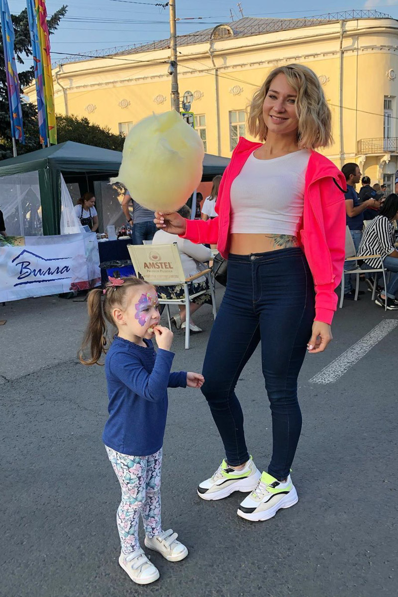 Как выглядеть сногсшибательно даже после рождения ребенка? Молодые мамы Владимира рассказывают о своих секретах