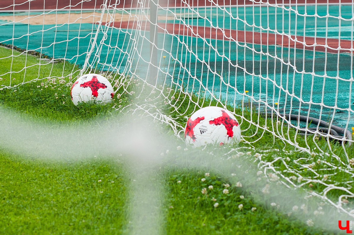 Пока мы не видим футболистов на поле, они вовсю тренируются дома и готовятся к перестановкам в команде. Делимся последними новостями ФК «Торпедо-Владимир» со всеми подробностями