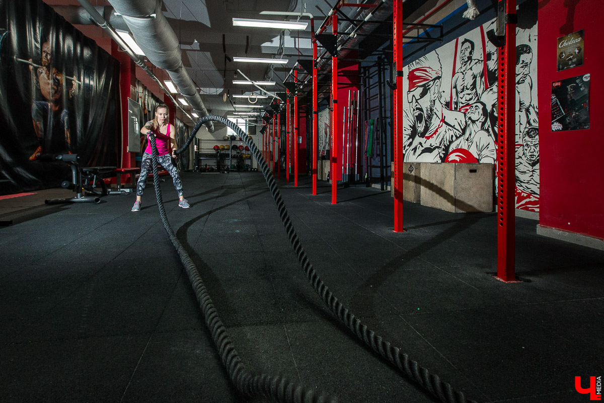 К прогулкам в масках и перчатках во время самоизоляции мы уже привыкли. А что изменится с открытием офисов и заведений? Владимирский урбанист рассказывает, ждать ли нам сенсорных дверей и модернизации всего на свете