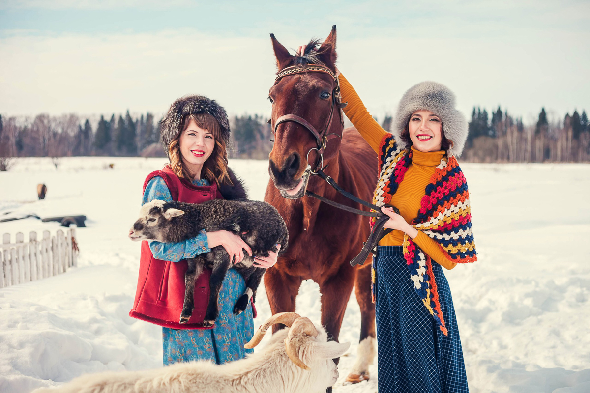 Благотворительный фотопроект «Сфотографируйся и ты», помогающий бездомным животным, совсем скоро отметит пятилетний юбилей. Показываем самые очаровательные снимки за всю его мини-историю