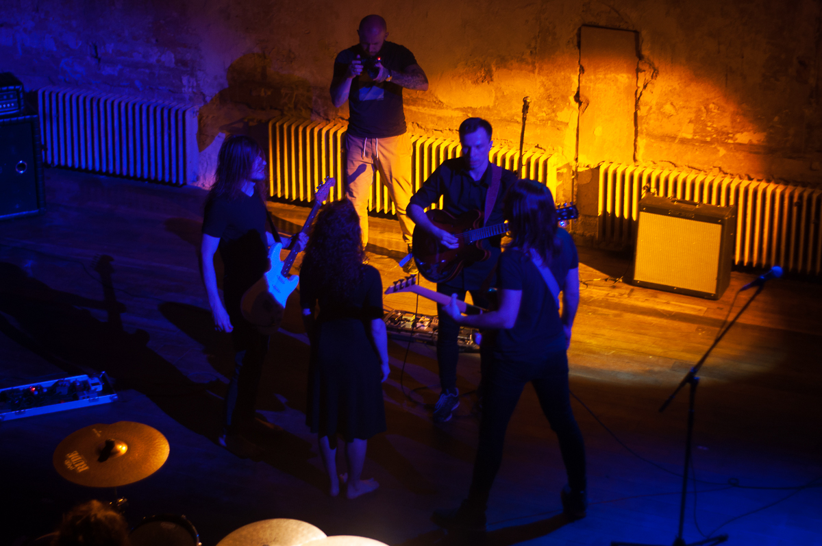 На днях рок-группа Andrew Bear опубликовала клип на песню Heaven. Один из его создателей - владимирец Олег Леднев