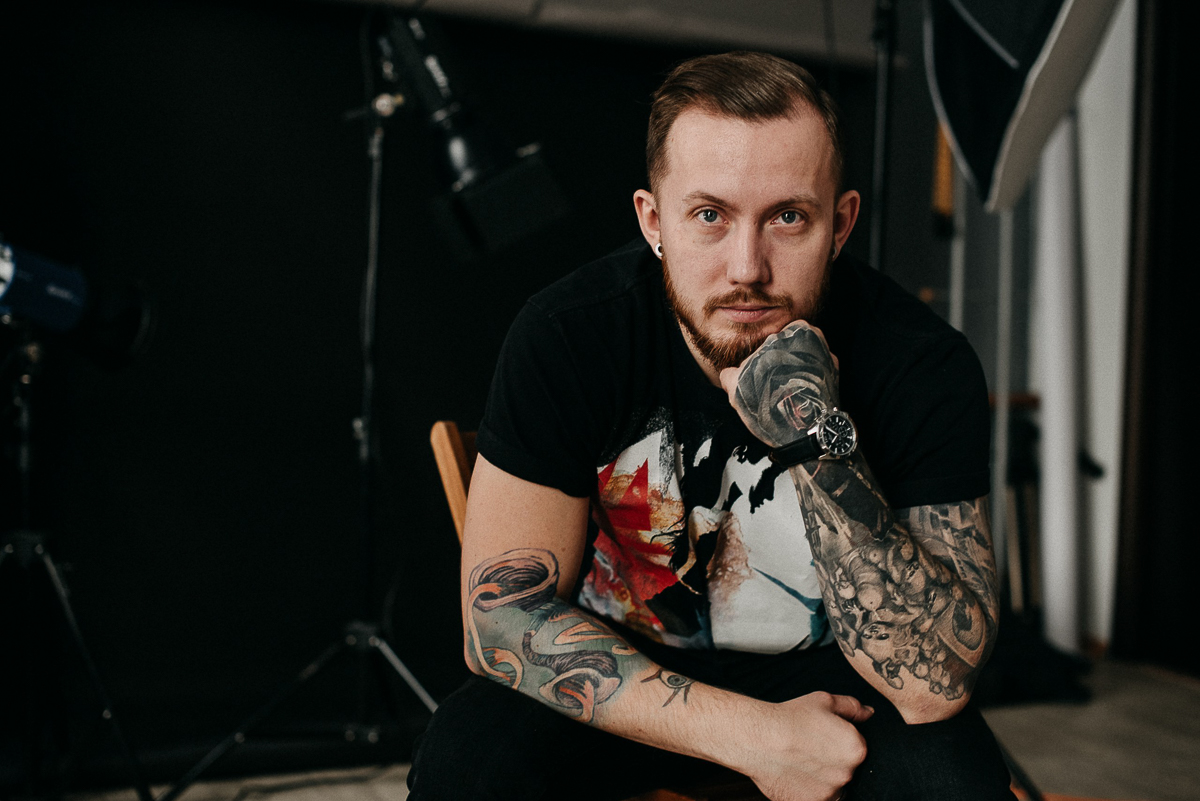 На днях рок-группа Andrew Bear опубликовала клип на песню Heaven. Один из его создателей - владимирец Олег Леднев