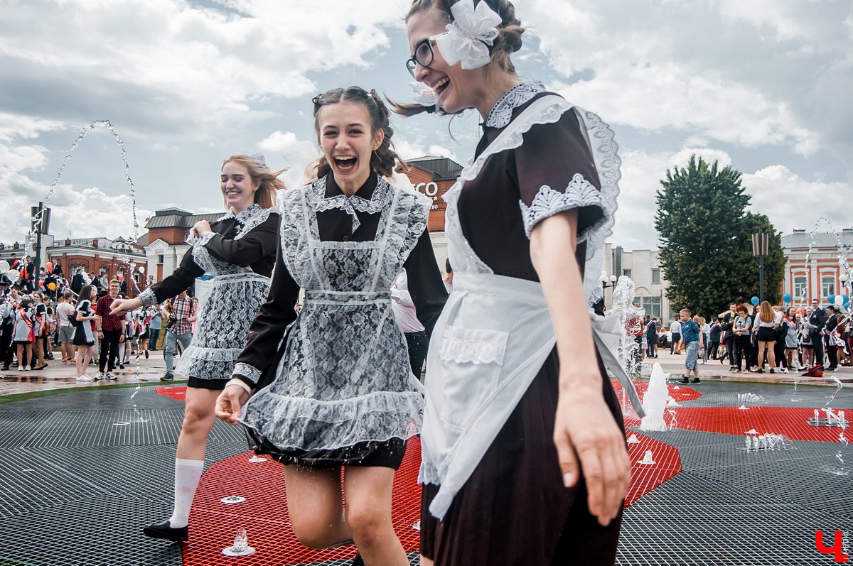 Основная часть шоу прошла не на трансляции городского праздника из «Патриаршего сада», а в комментариях под ней