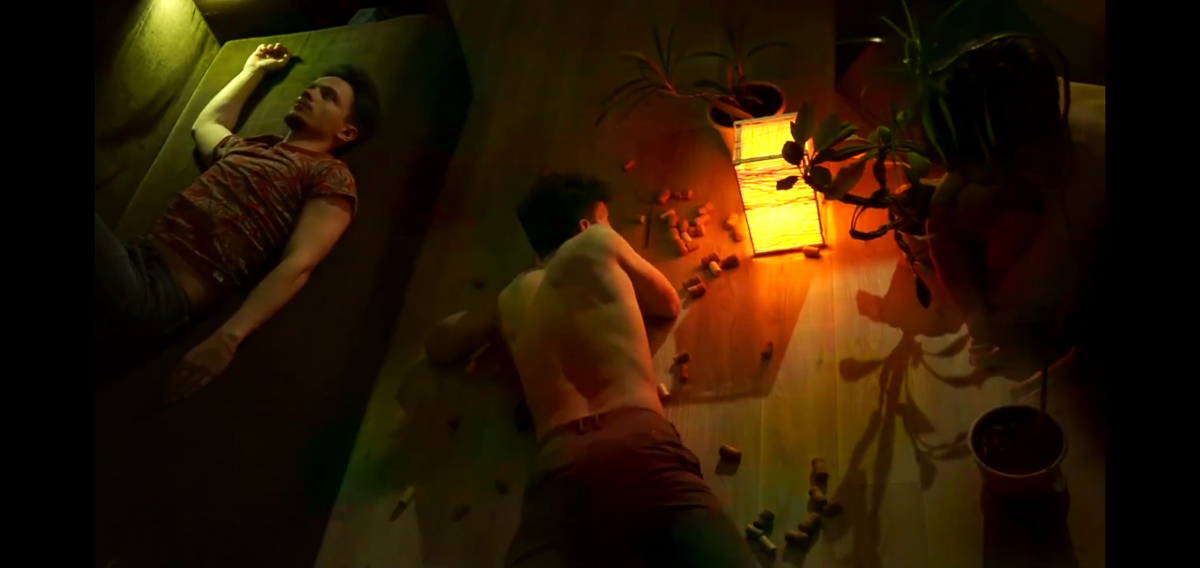 Никита Ложкин из «Глазированной пихты» в сольном проекте «Слушай» выпустил новый трек