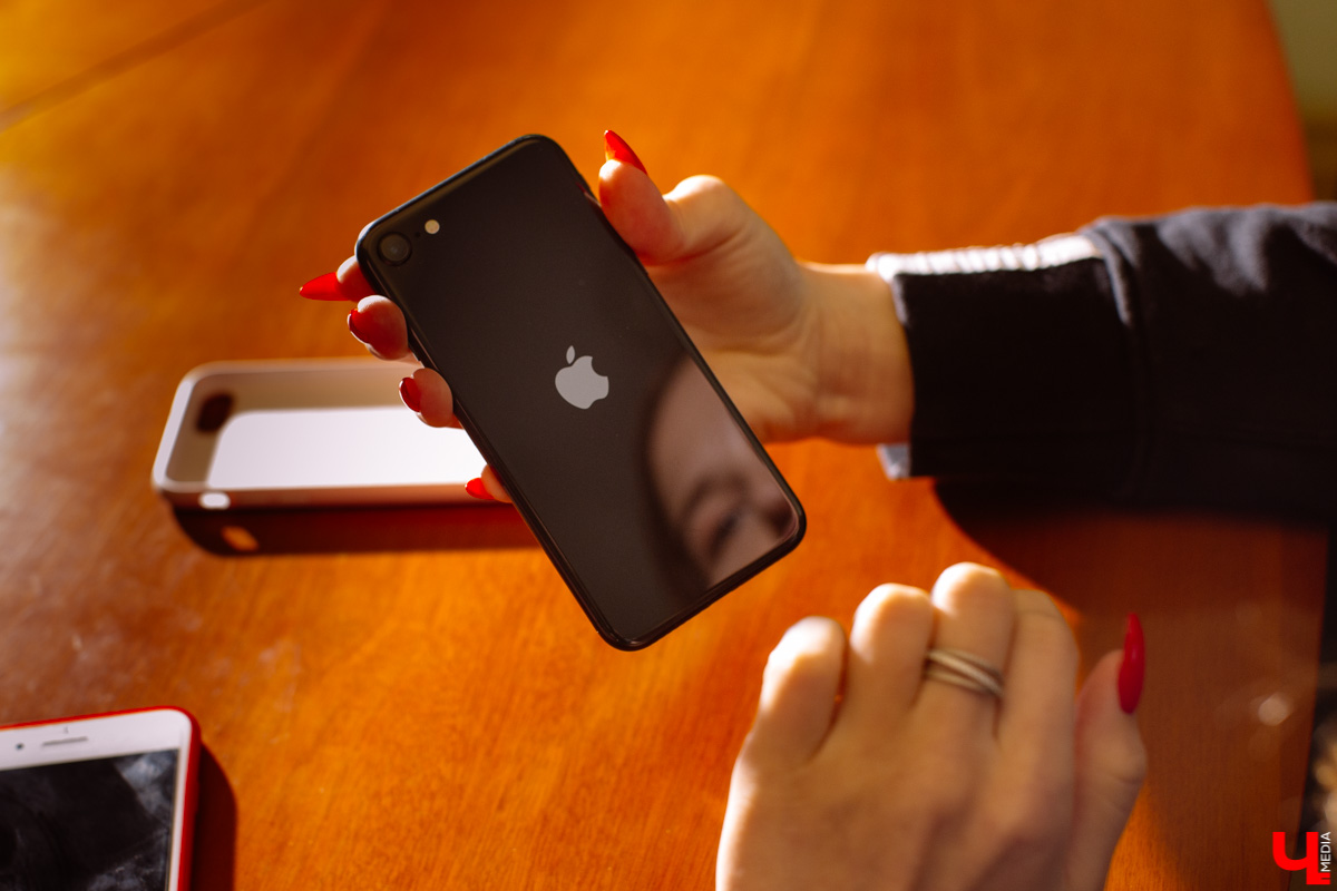 Тестируем новый гаджет вместе с владимирской студенткой Вероникой Устиновой