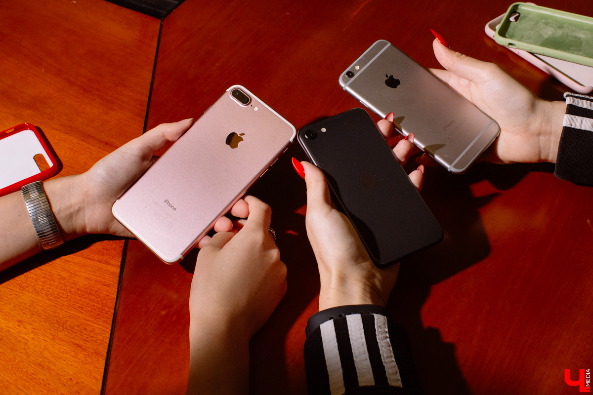 Тестируем новый гаджет вместе с владимирской студенткой Вероникой Устиновой