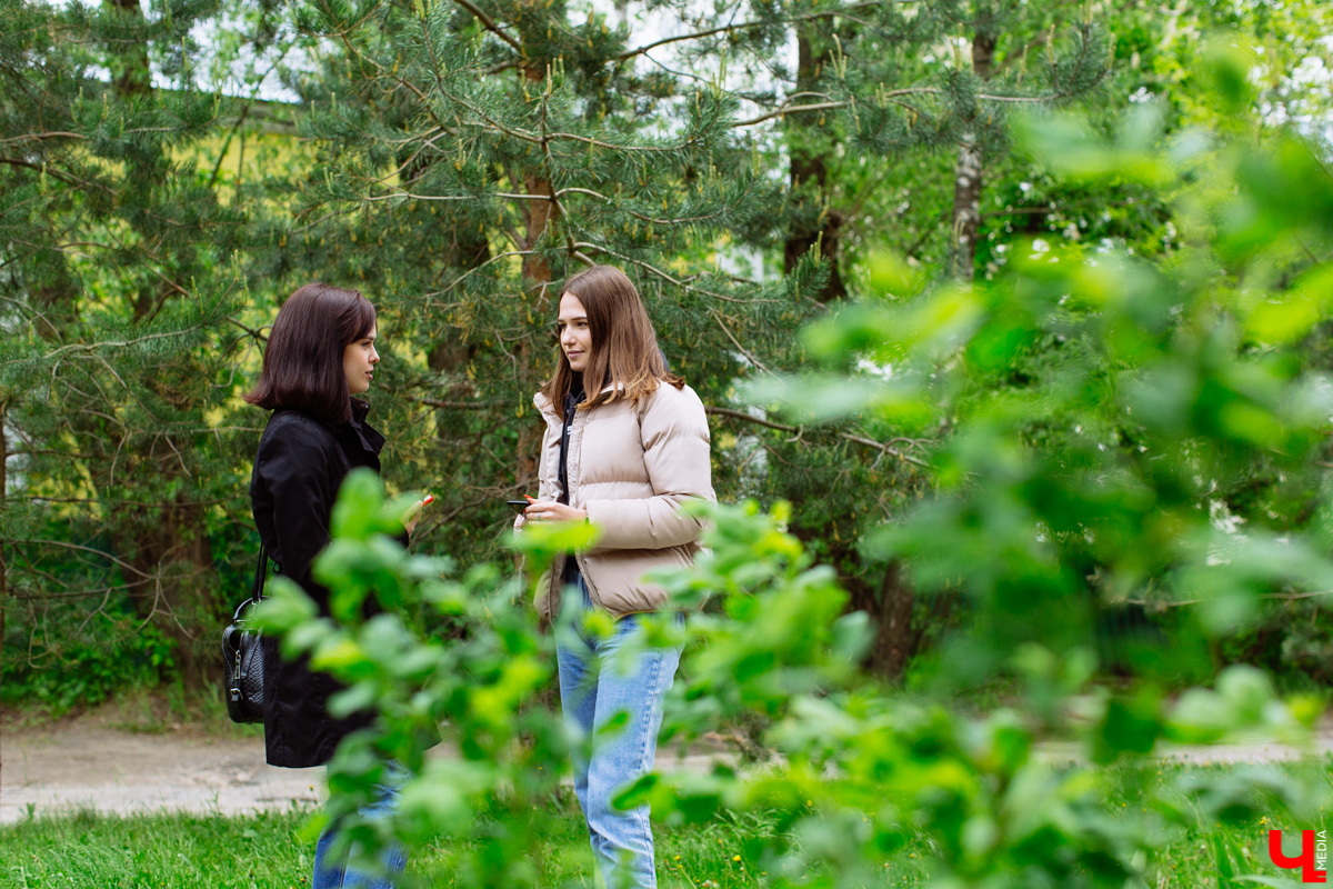 Тестируем новый гаджет вместе с владимирской студенткой Вероникой Устиновой