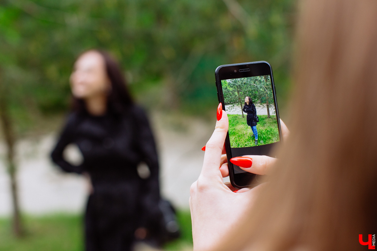 Тестируем новый гаджет вместе с владимирской студенткой Вероникой Устиновой