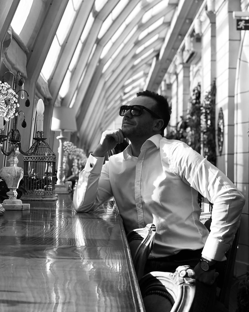 Сергей Сажин поделился своими убеждениями, связанными со стилем, и порассуждал о мужской моде во Владимире в целом