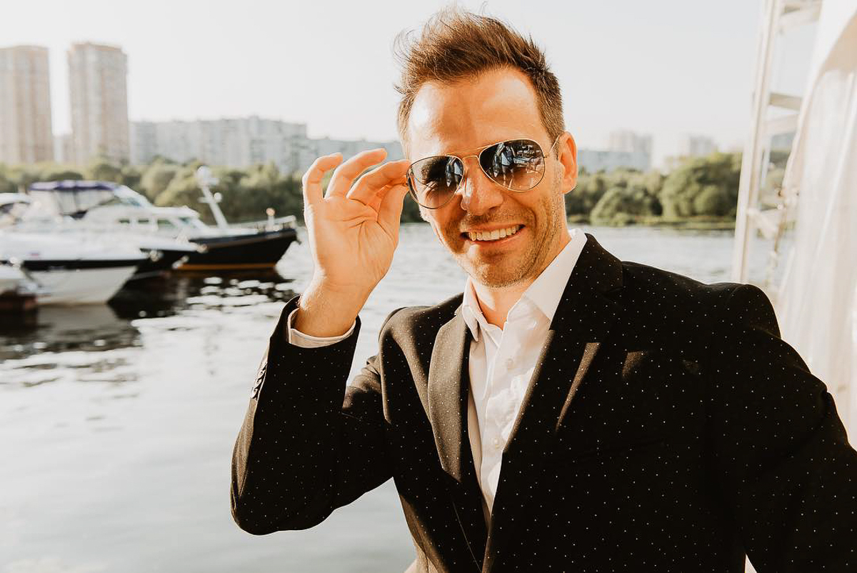 Сергей Сажин поделился своими убеждениями, связанными со стилем, и порассуждал о мужской моде во Владимире в целом