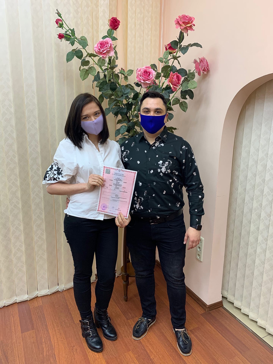 ЗАГСы во Владимире снова начали работать, но карантинные меры никто не отменял. Какие есть альтернативные варианты популярной по нынешним меркам «масочной свадьбе»?