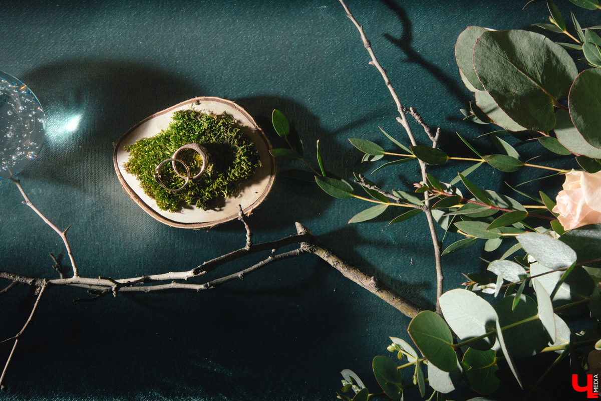 ЗАГСы во Владимире снова начали работать, но карантинные меры никто не отменял. Какие есть альтернативные варианты популярной по нынешним меркам «масочной свадьбе»?