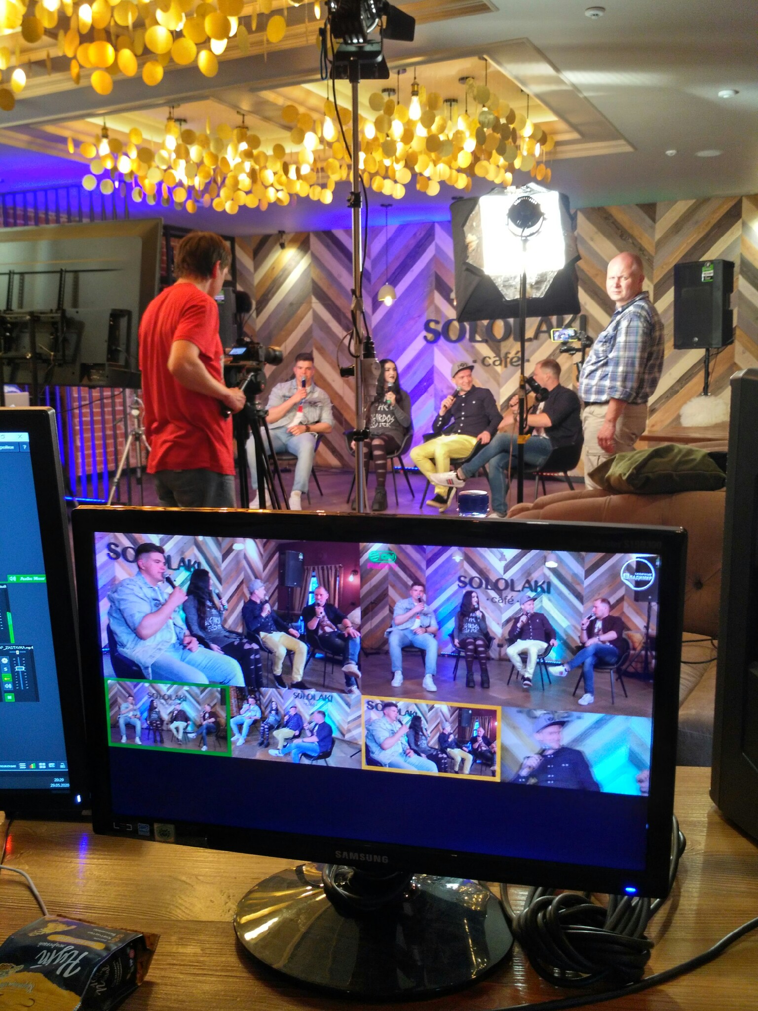 За такие шутки в социальных сетях бывают лайки. Владимирские комики опробовали на местных ведущих популярный формат прожарки в прямом эфире 