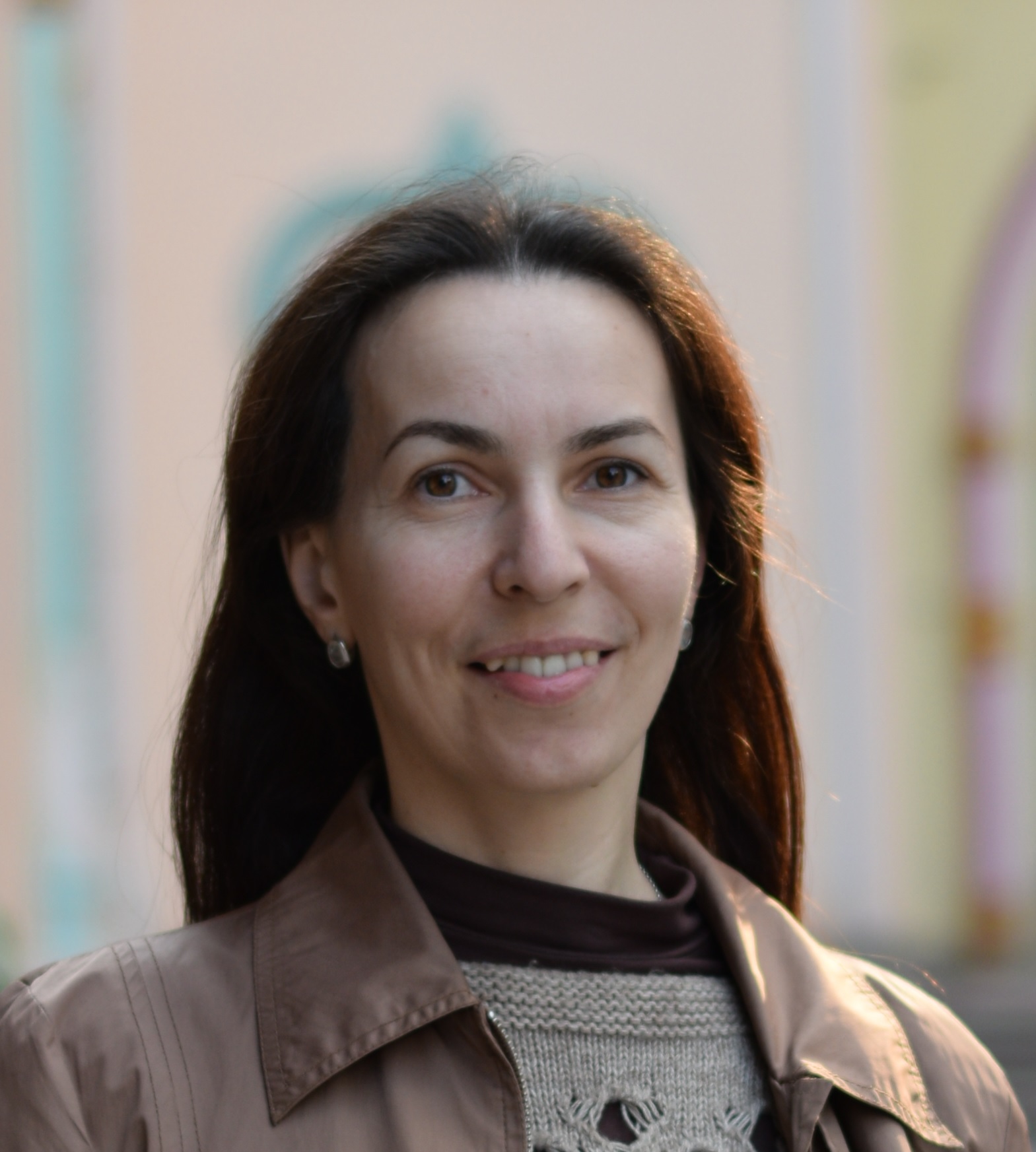 Соловьиный пруд, Нижняя Дуброва, Театральная площадь — именно там за последние полмесяца появились зеленые аллеи. Владимирский ландшафтный дизайнер поделилась своим профессиональным мнением насчет этого