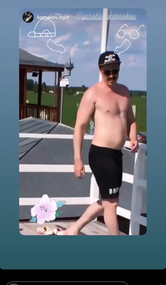 Владимирцы радуются лету и делятся солнечными фотографиями в «Инстаграме». Многие из них уже вовсю купаются, не дожидаясь разрешения Роспотребнадзора