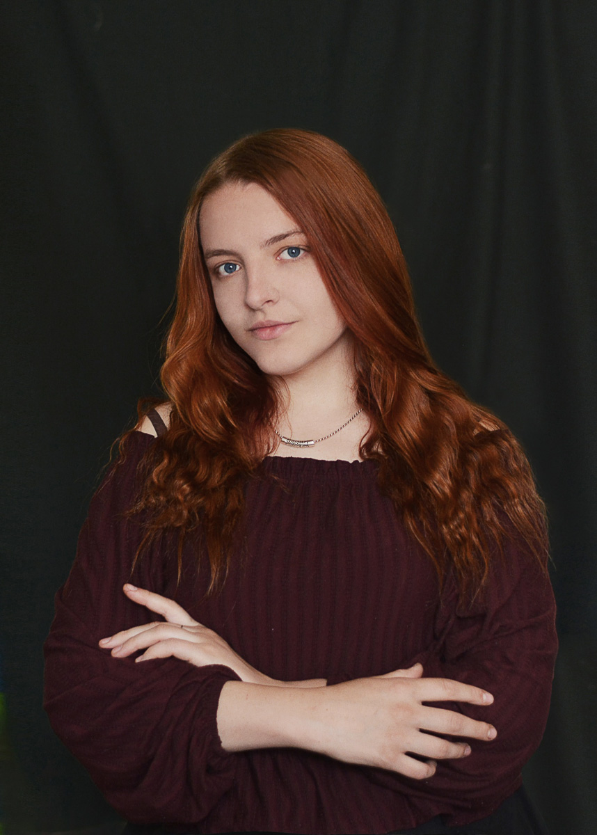 Магические духи и тайны леса живут в каждой работе рукодельницы. Мы расспросили девушку-ювелира о необычной профессии, мрачной атмосфере и убедились в существовании профессиональных стереотипов