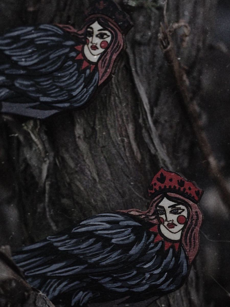 Продолжая обзор умельцев из Суздаля, поговорим о тату-мастере Анастасии Андрияновой, которая играет со страшными сказками