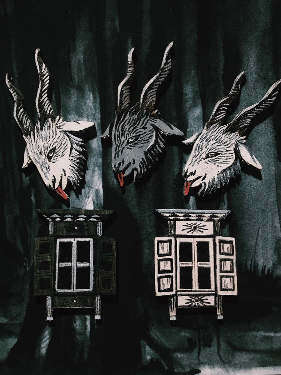 Продолжая обзор умельцев из Суздаля, поговорим о тату-мастере Анастасии Андрияновой, которая играет со страшными сказками