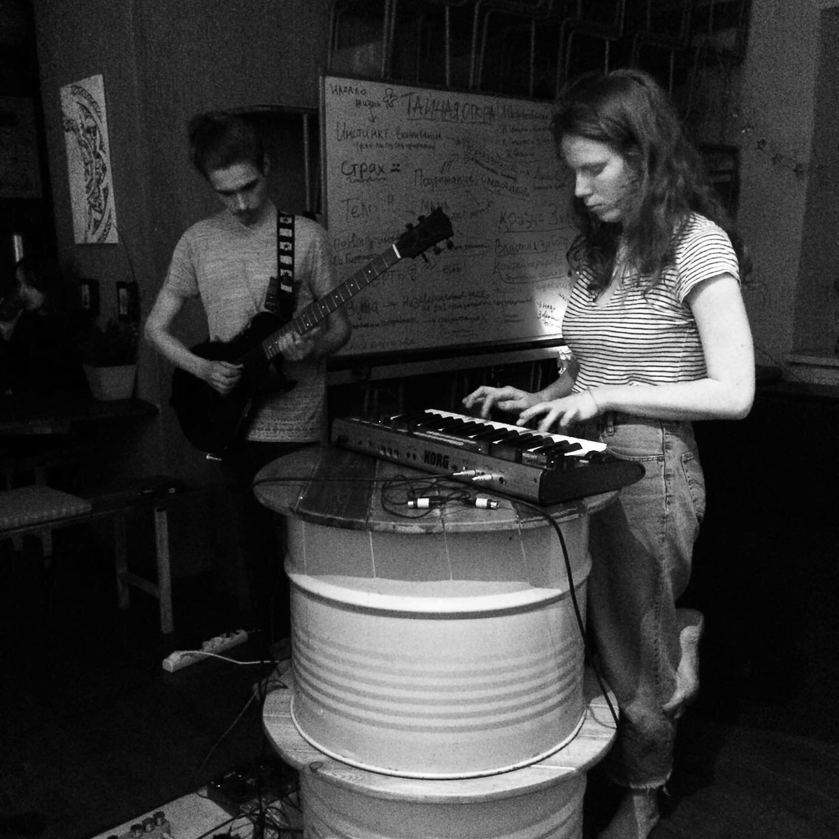 Бросить все и переехать в Питер под крышу к 25-ти творческим ребятам? Запросто! О своем необычном опыте рассказывает Катя Жидоморова