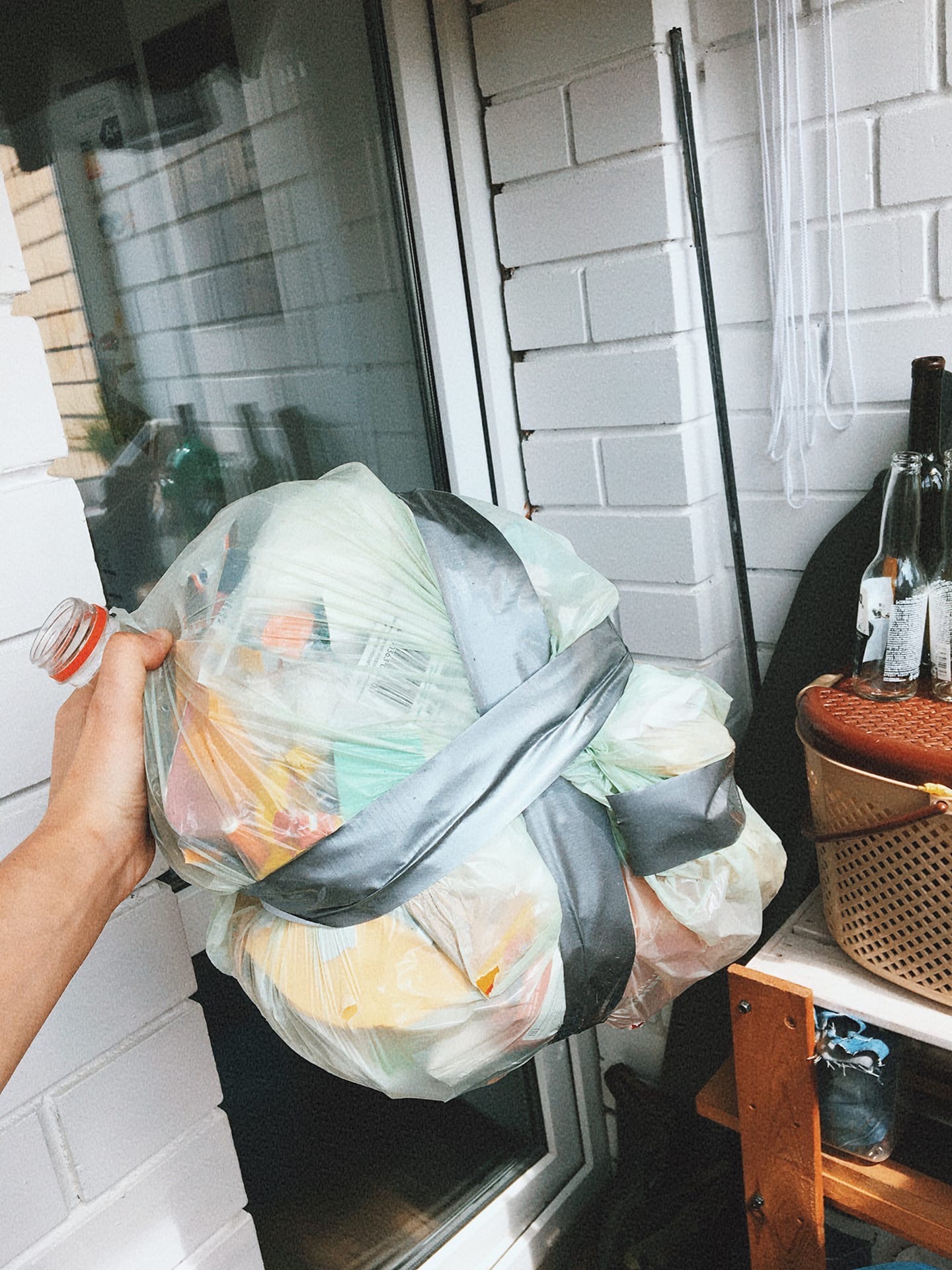 Все, кто честно собирал на своем балконе пластиковые крышки, жестяные банки и стеклянные бутылки и не знает, куда это дело нести, возрадуйтесь. В это воскресенье во Владимире пройдет масштабная акция по раздельному сбору мусора