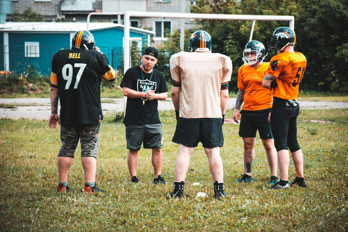 А вы знали, что во Владимире есть команда по американскому футболу? Мы тоже. Знакомьтесь: «Мустанги». Разбираемся, что такое амфут и где в него можно поиграть