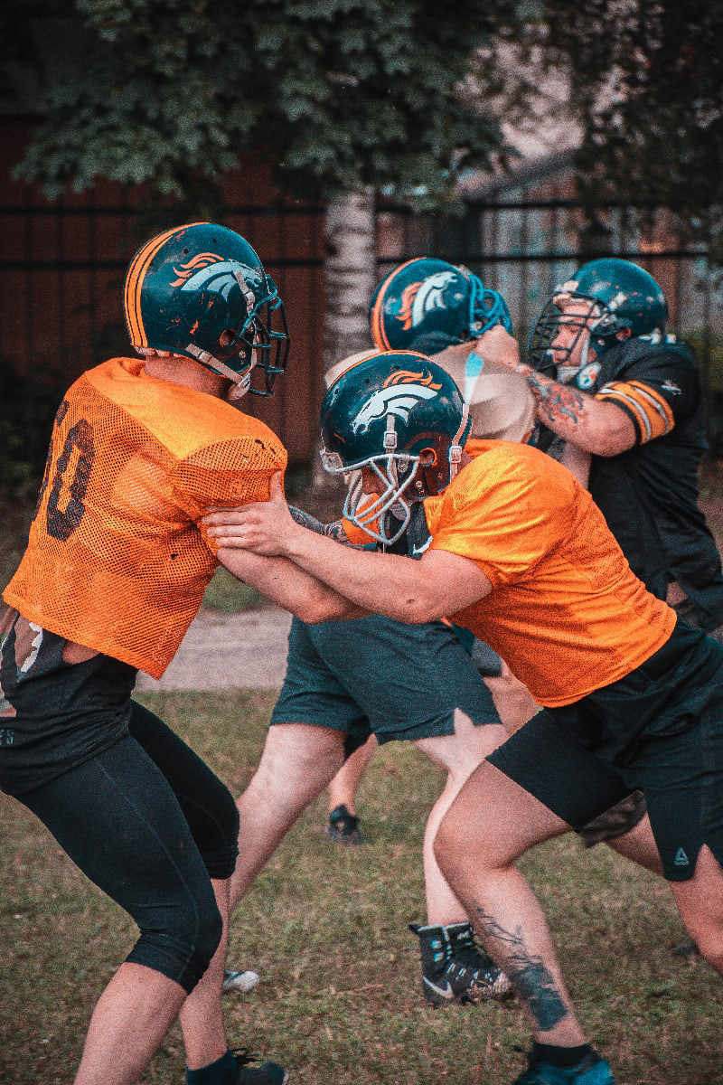 А вы знали, что во Владимире есть команда по американскому футболу? Мы тоже. Знакомьтесь: «Мустанги». Разбираемся, что такое амфут и где в него можно поиграть