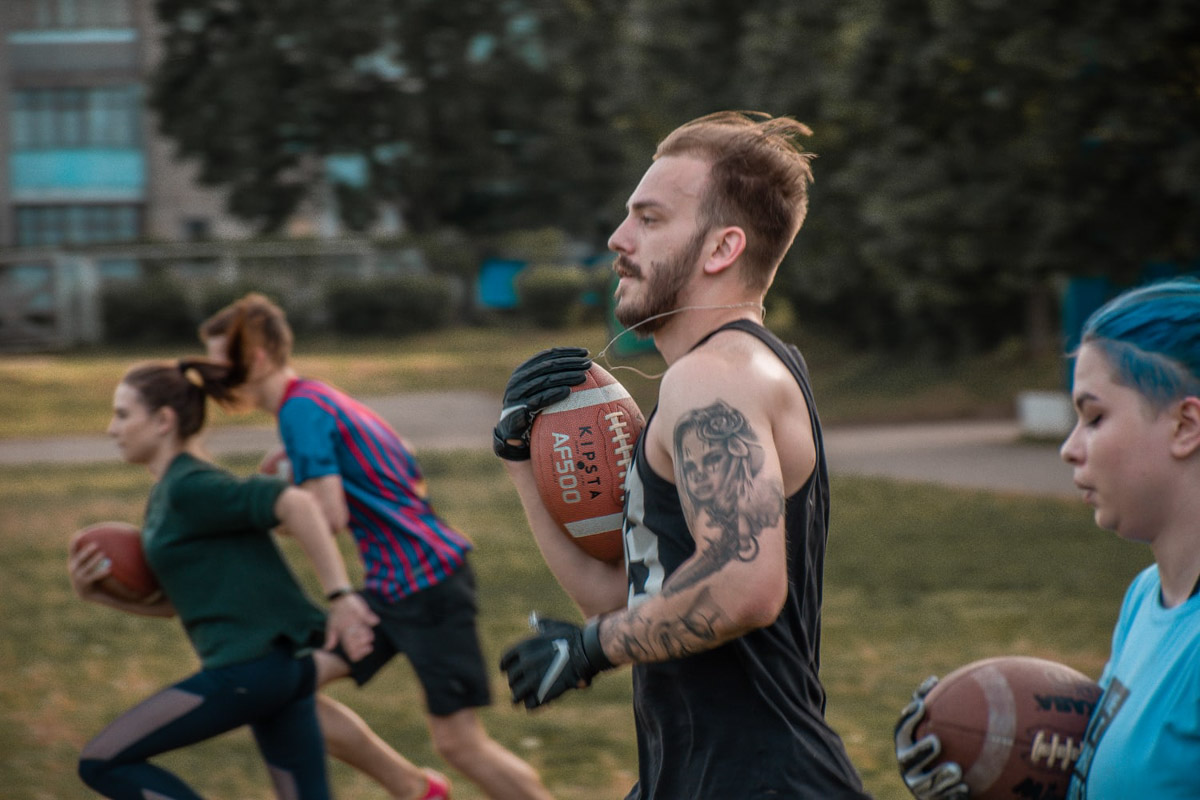 А вы знали, что во Владимире есть команда по американскому футболу? Мы тоже. Знакомьтесь: «Мустанги». Разбираемся, что такое амфут и где в него можно поиграть