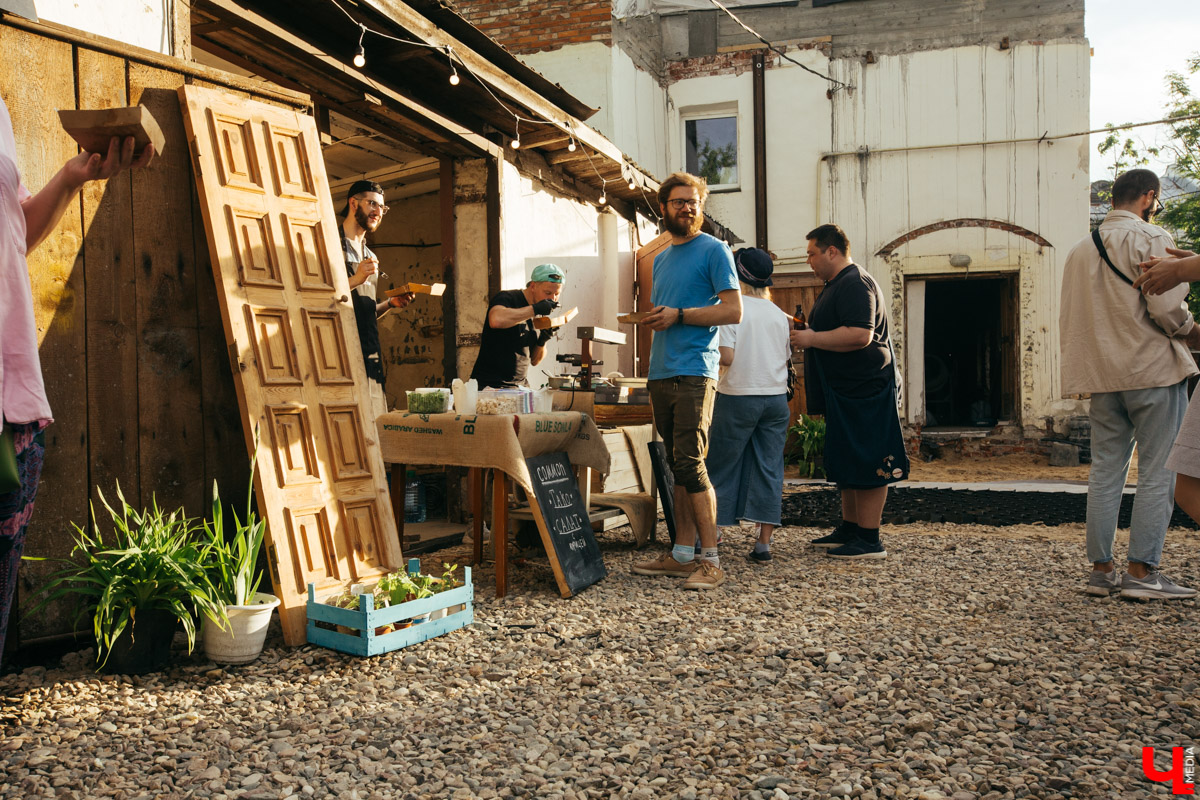Какие кафе, рестораны и бары в центре вернулись в строй? “Ключ-Медиа” составил для вас подробный перечень вновь открывшихся локаций, уже ожидающих гостей