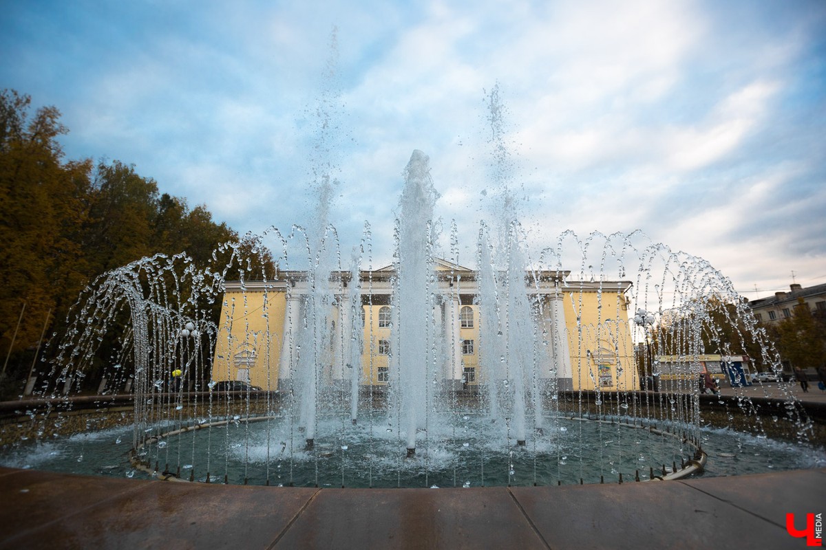 Запуск фонтанов планировали на 1 мая, но из-за эпидемиологических ограничений отложили. И только сегодня стало известно, что запреты, наконец, сняты