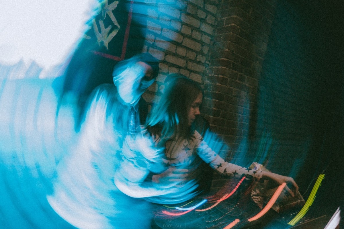 Официально открывается сезон вечеринок от муромских рейверов! На открытом воздухе и, возможно, у открытой воды 27 июня будет жарко